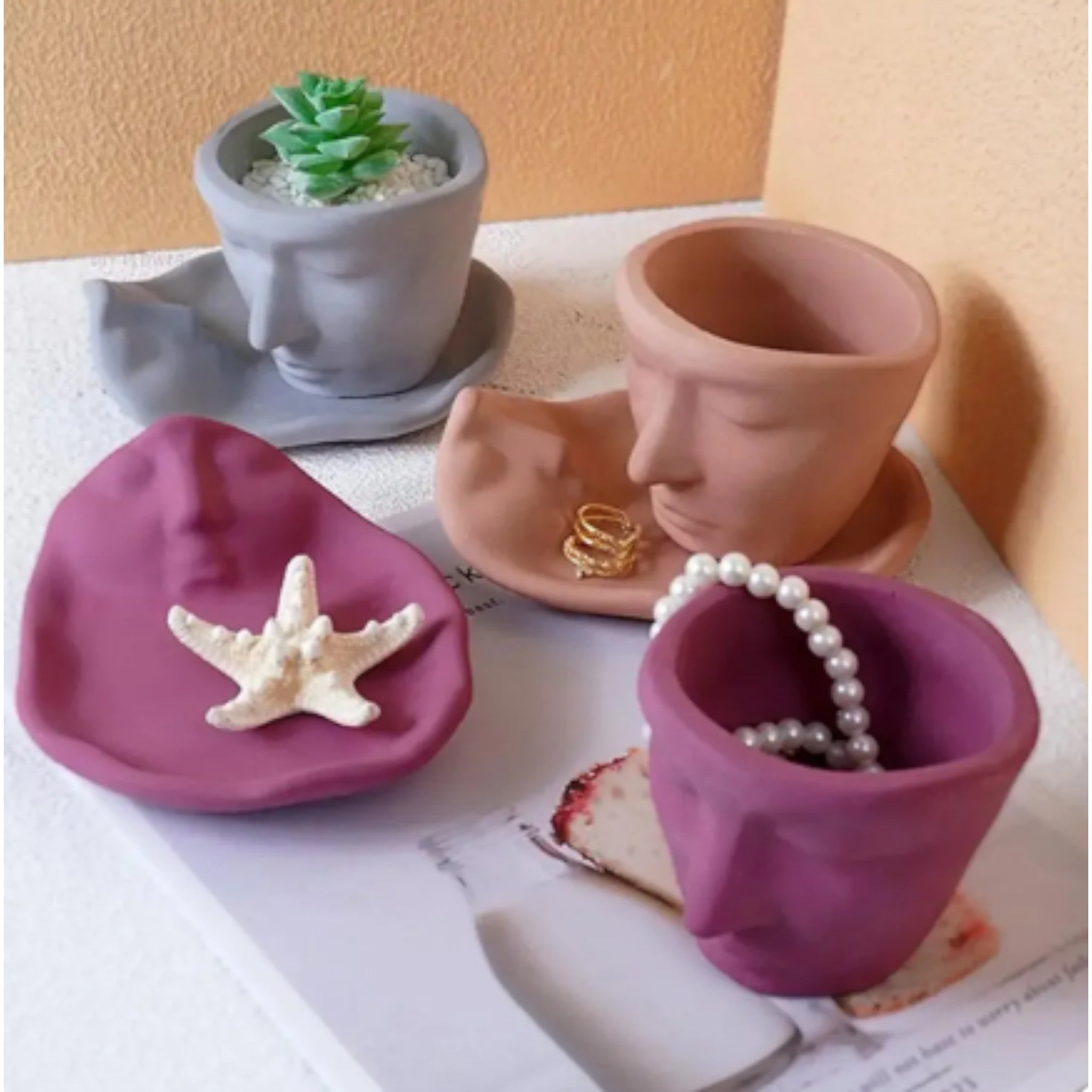 Home Shape Silicone Mould, 3D Silicone Moulds, Stampo per Casetta with Window, per Versare con Gesso, Calcestruzzo, Cera, Colata in Polvere Home Shape Silicone Mould, 3D Silicone Moulds, Stampo per Casetta with Window, per Versare con Gesso, Calcestruzzo, Cera, Colata in Polvere